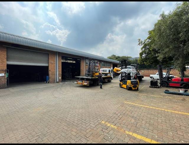 INDUSTRIAL PROPERTY TO RENT IN HENNOPSPARK